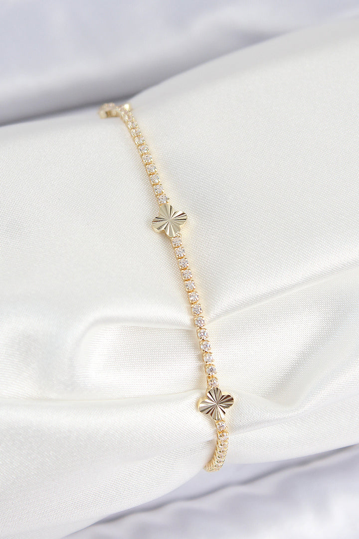 EBJ Rice Zircon Stone Clover Model Gold Color Women's Bracelet - St. Johns