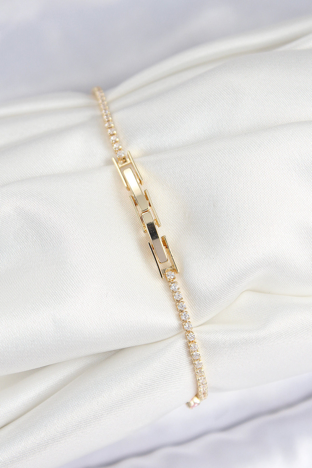 EBJ Assorted Model Gold Color Women's Bracelet with Rice Zircon Stone - Turnhout