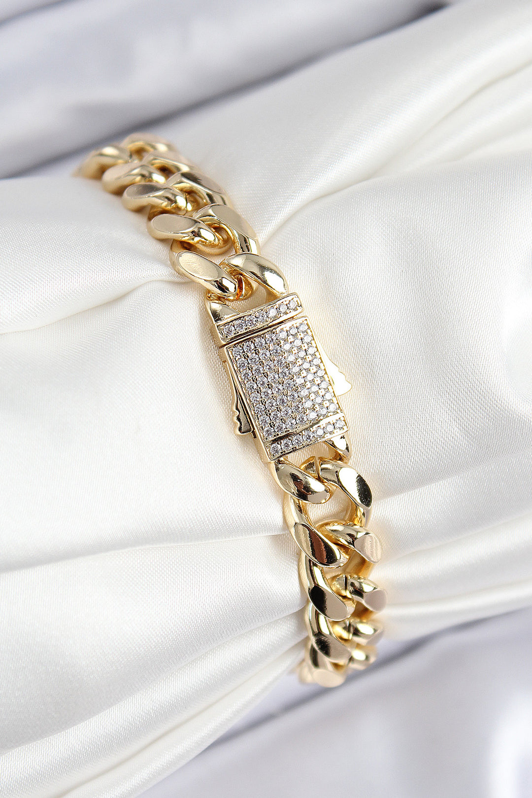EBJ VIP Classic Chain Model Gold Color Women's Bracelet with Rice Zircon Stone - Las Delicias