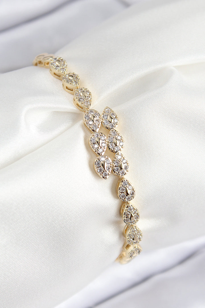 EBJ VIP Gold Color Women's Bracelet with Rice Zircon Stone Droplet Design - Vasto
