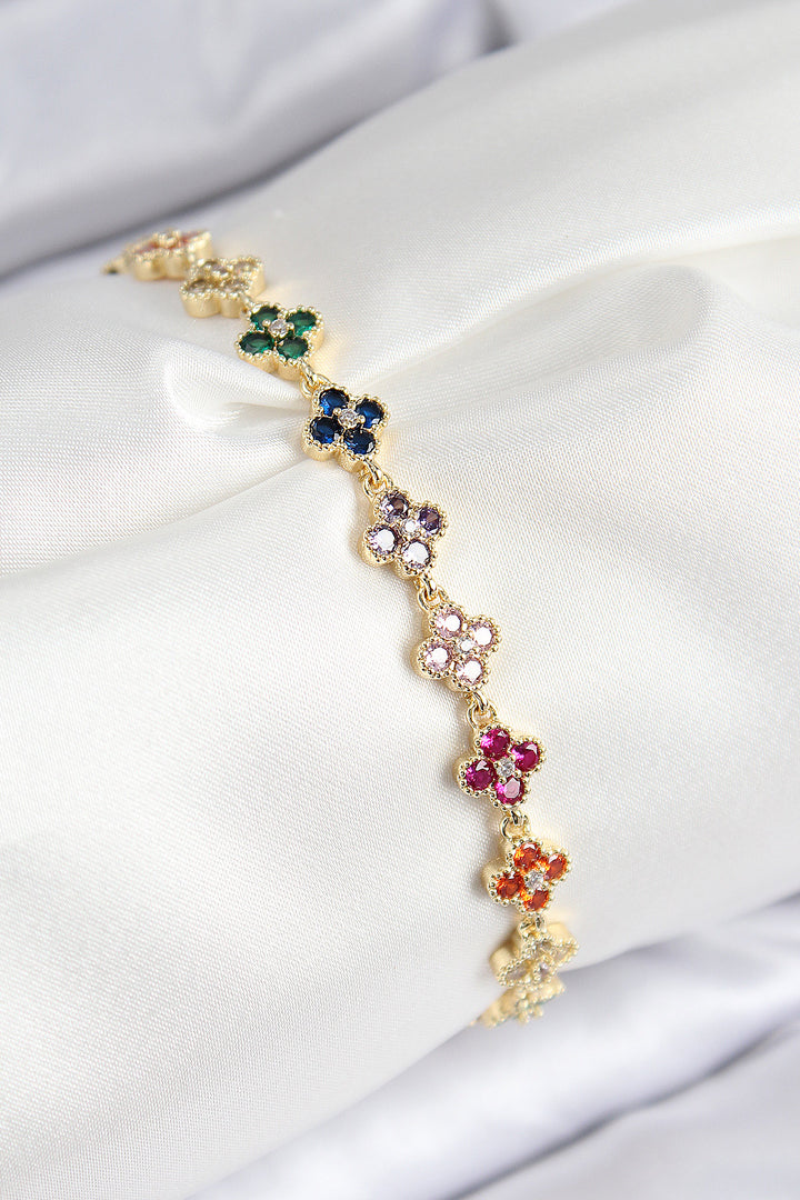 EBJ VIP Gold Color Clover Model Women's Bracelet with Zircon Stone - Mestre