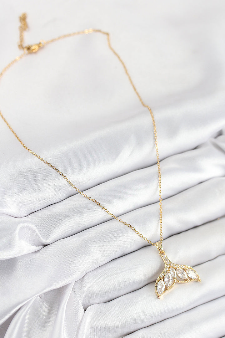 EBJ 316L Stainless Steel Fish Tail Model Necklace with Zircon Stone in Gold Color for Women - Almada