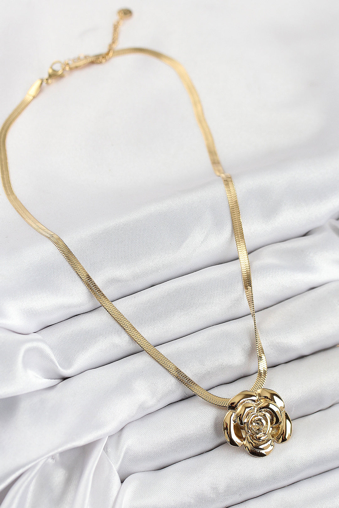 EBJ 316L Steel Rose Figured Italian Chain Model Gold Color Women's Necklace - Gießen