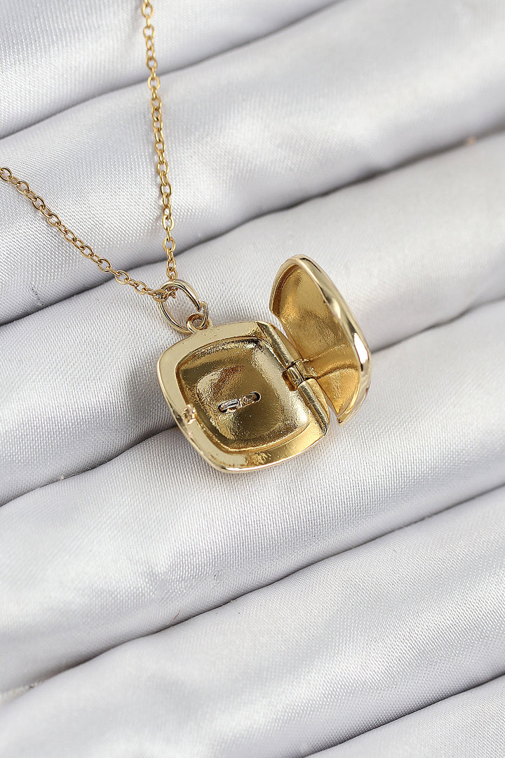EBJ 316L Stainless Steel Zircon Stone Pendant Necklace with Openable Eye Design in Gold Color for Women - Oakley