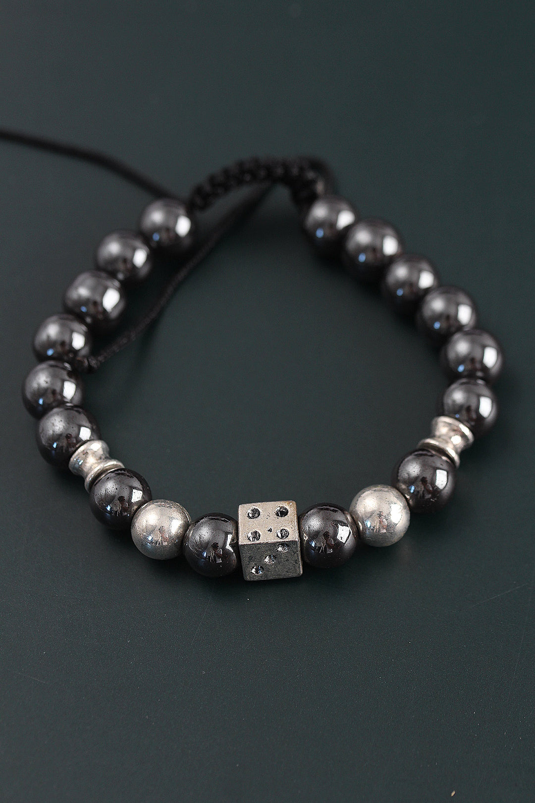 EBJ Doğal Taş Zar Model Gümüş Ve Füme Renk Asansörlü Erkek Bileklik - Strood