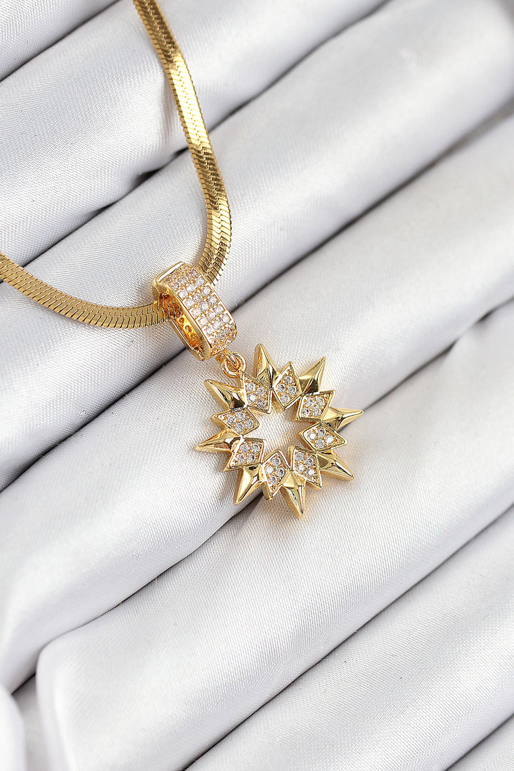 EBJ 316L Çelik Zirkon Taşlı Yıldız Model Gold Renk Kadın Kolye - Backnang