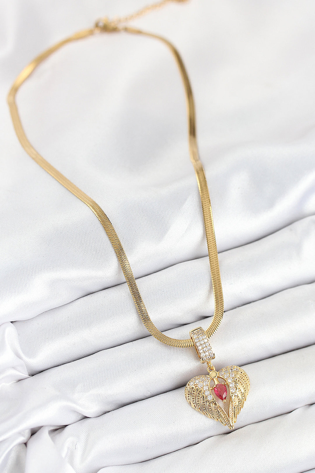 EBJ 316L Steel Winged Heart Model Gold Color Women's Necklace with Zircon Stone - Parral