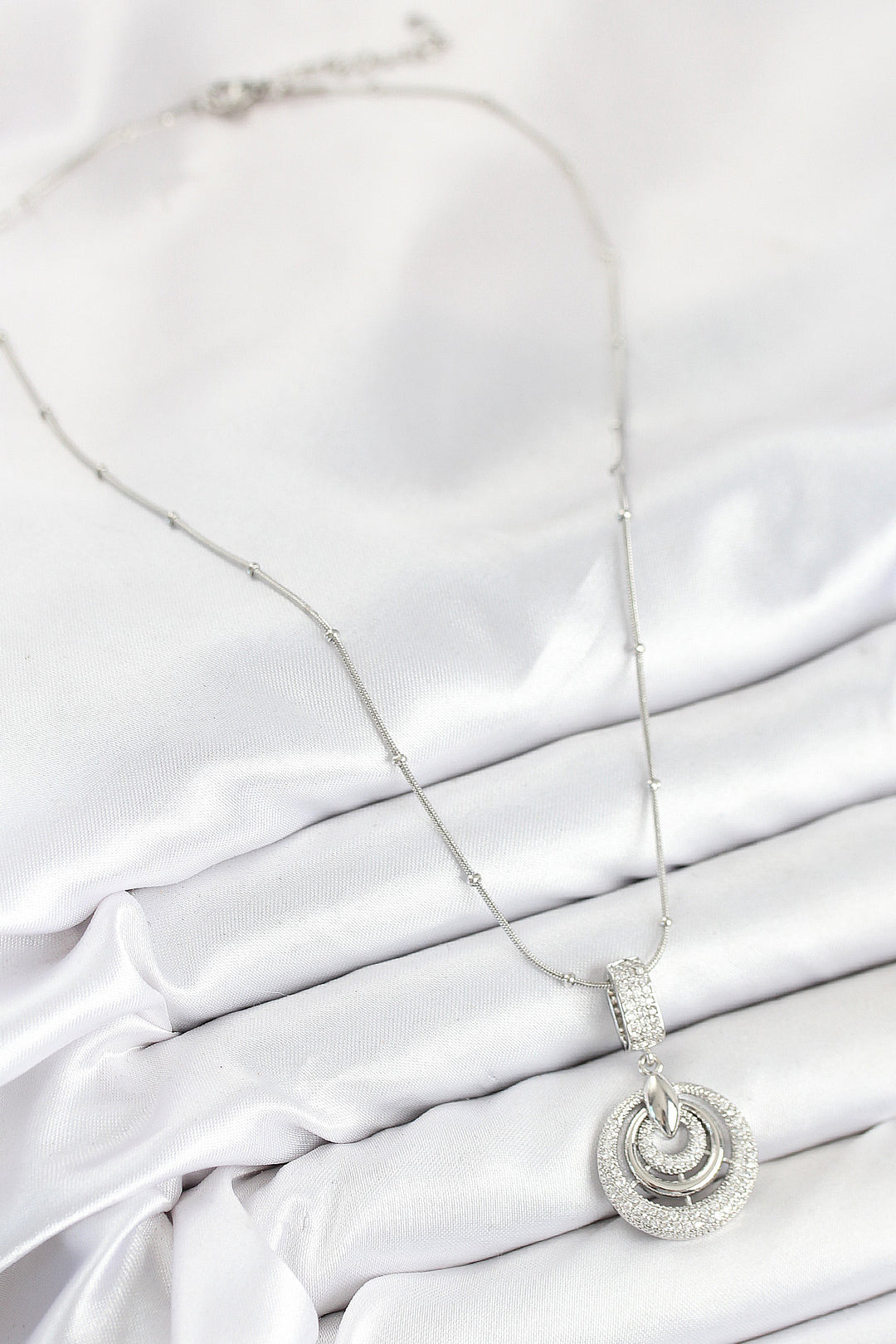 EBJ 316L Stainless Steel Zircon Stone Circle Design Silver Color Women's Necklace - Preston