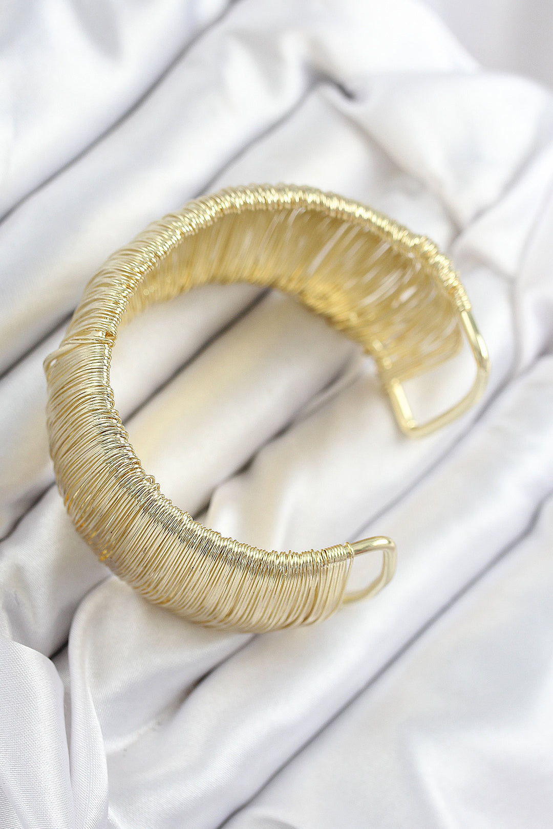 EBJ Rice Wire Wrap Model Gold Color Women's Bracelet - Andria