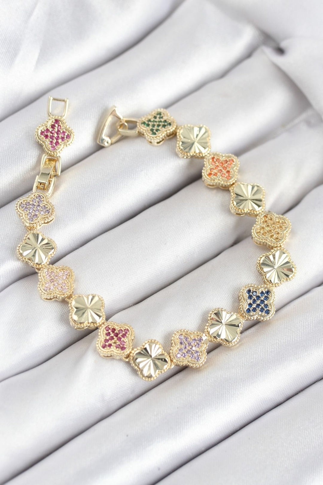 EBJ Rice VIP Series Clover Bracelet with Zircon Stone for Women - Colmar