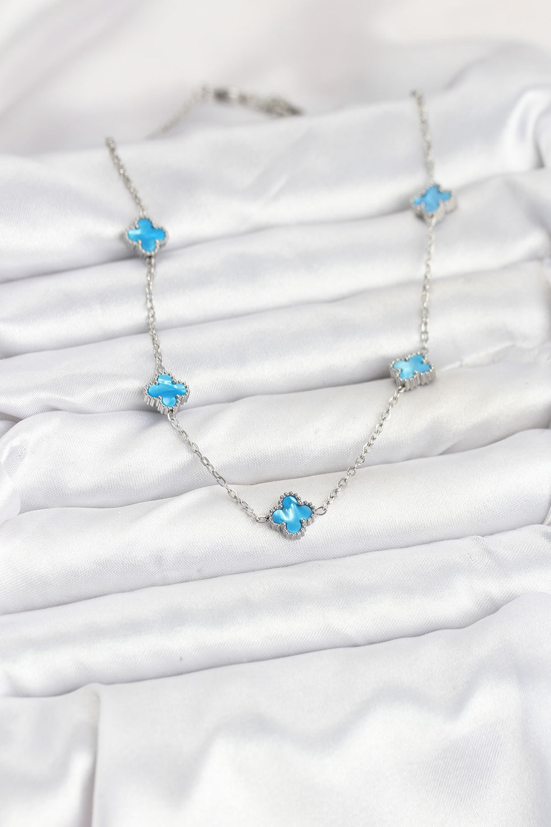 EBJ 316L Çelik Zincir Gümüş Renk Buz Mavisi Baby Boy Yonca Kadın Kolye - Wolverhampton