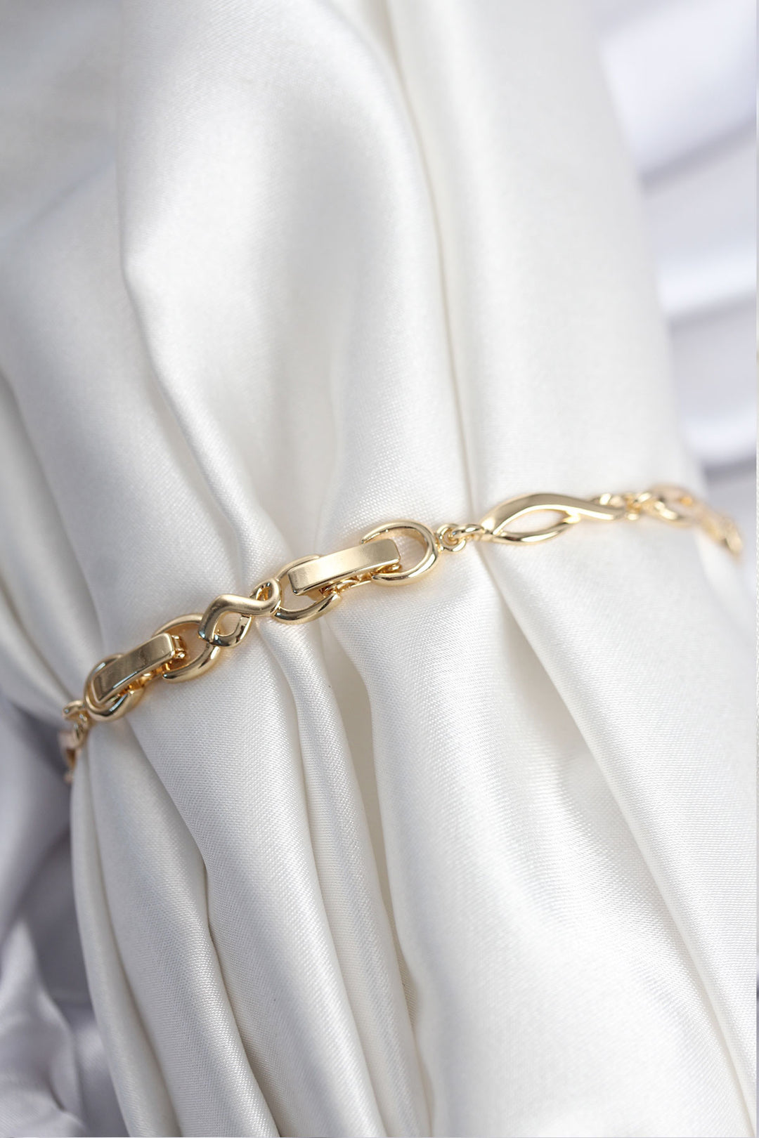 EBJ Rice VIP Series Gold Color Sequined Drop Model Women's Bracelet - East Brunswick