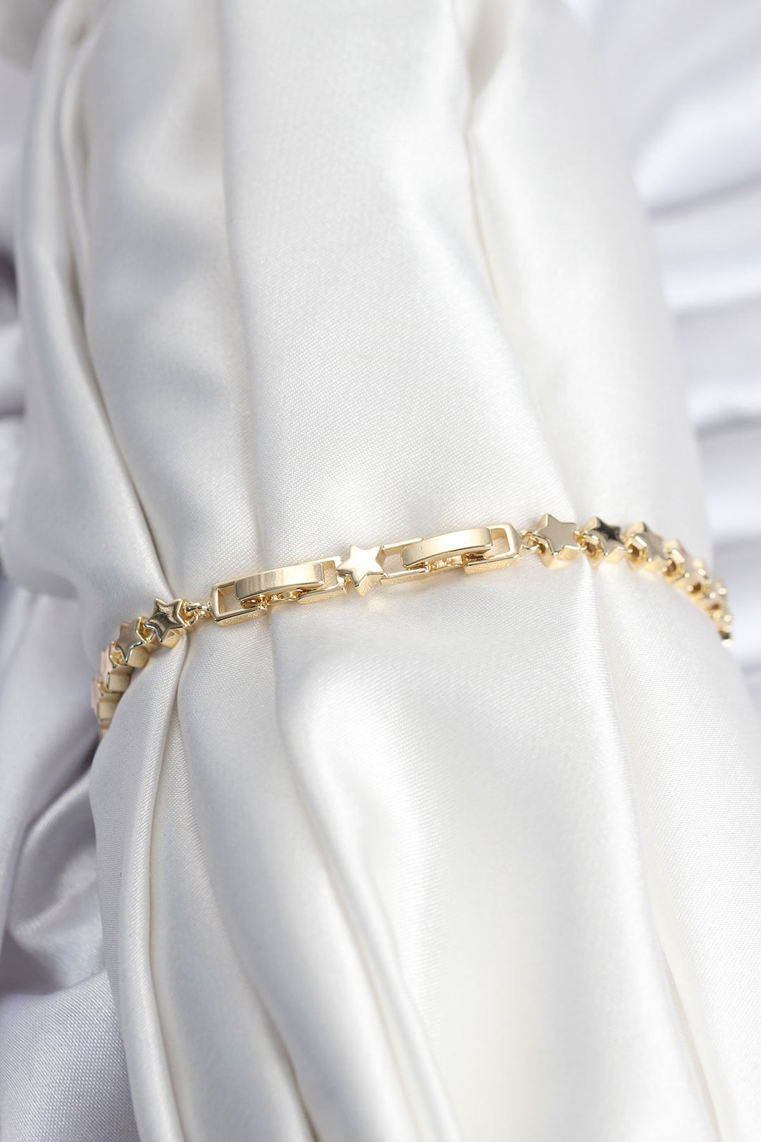 EBJ Rice VIP Series Gold Color Sequined Star Pattern Women's Bracelet - Marlborough