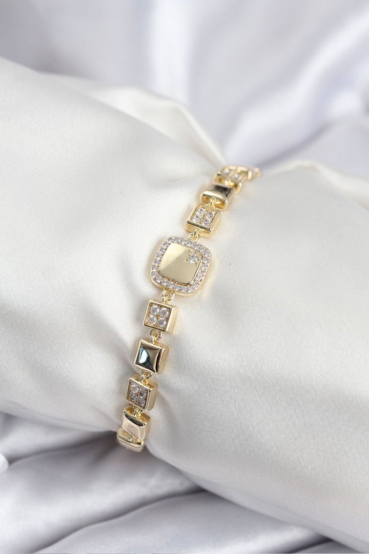 EBJ Pirinç VIP Seri Gold Renk Zirkon Taşlı Model Kadın Bileklik - Novomoskovsk