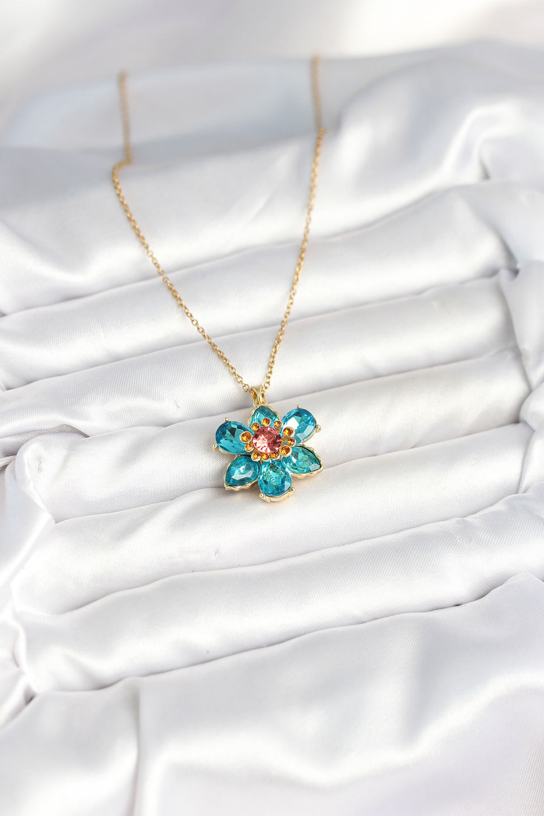 EBJ 316L Steel Chain Blue Flower Pattern Women's Necklace - Fredericksburg