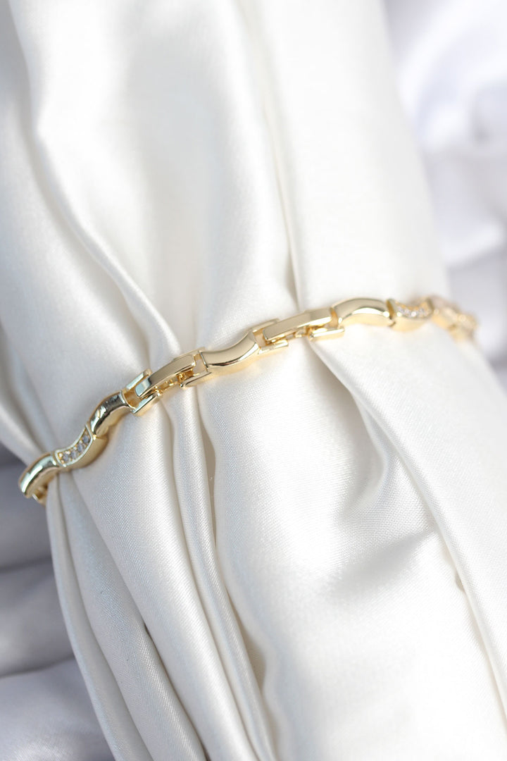 EBJ Rice Gold Color Wavy Pattern Women's Bracelet - Aigáleo