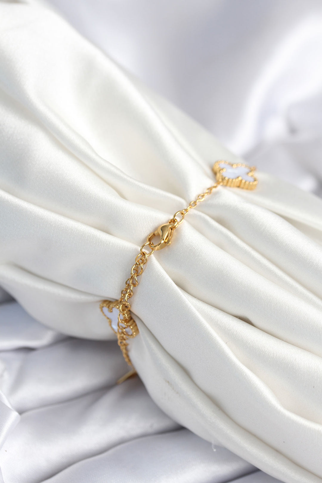 EBJ 316L Stainless Steel Chain with Zircon Stone Clover White Women's Bracelet - West Bromwich