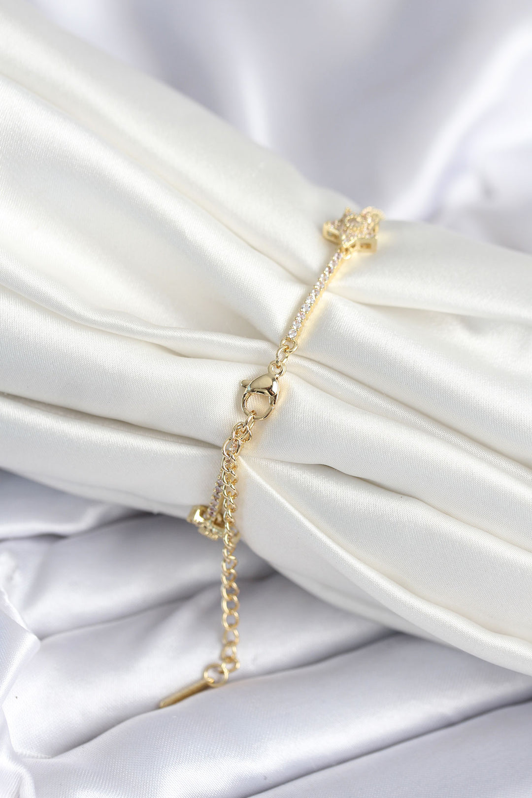 EBJ Pirinç Gold Renk Yıldız Model Kadın Bileklik - Valdosta