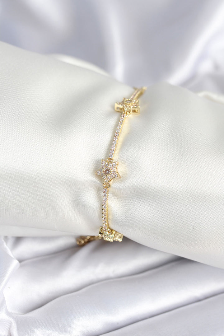 EBJ Pirinç Gold Renk Yıldız Model Kadın Bileklik - Valdosta