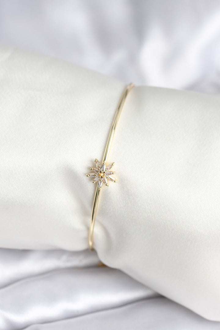 EBJ Yıldız Figürlü Gold Renk Pirinç Kadın Bileklik - Landshut