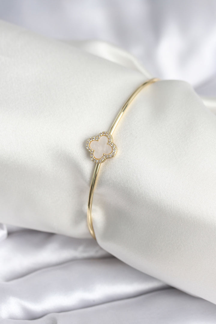 EBJ Beyaz Sedefli Yonca Model Gold Renk Kadın Bileklik - The Colony