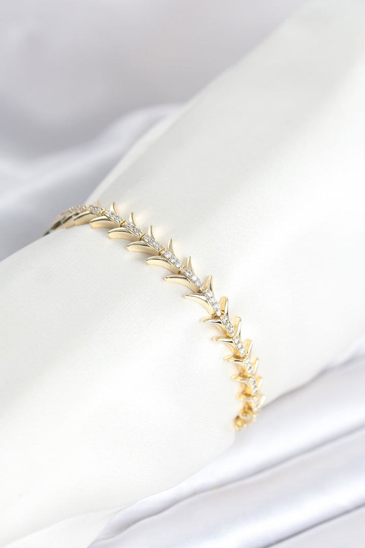 EBJ Gold Color Fishbone Pattern Rice Zircon Stone Women's Bracelet - Ílion