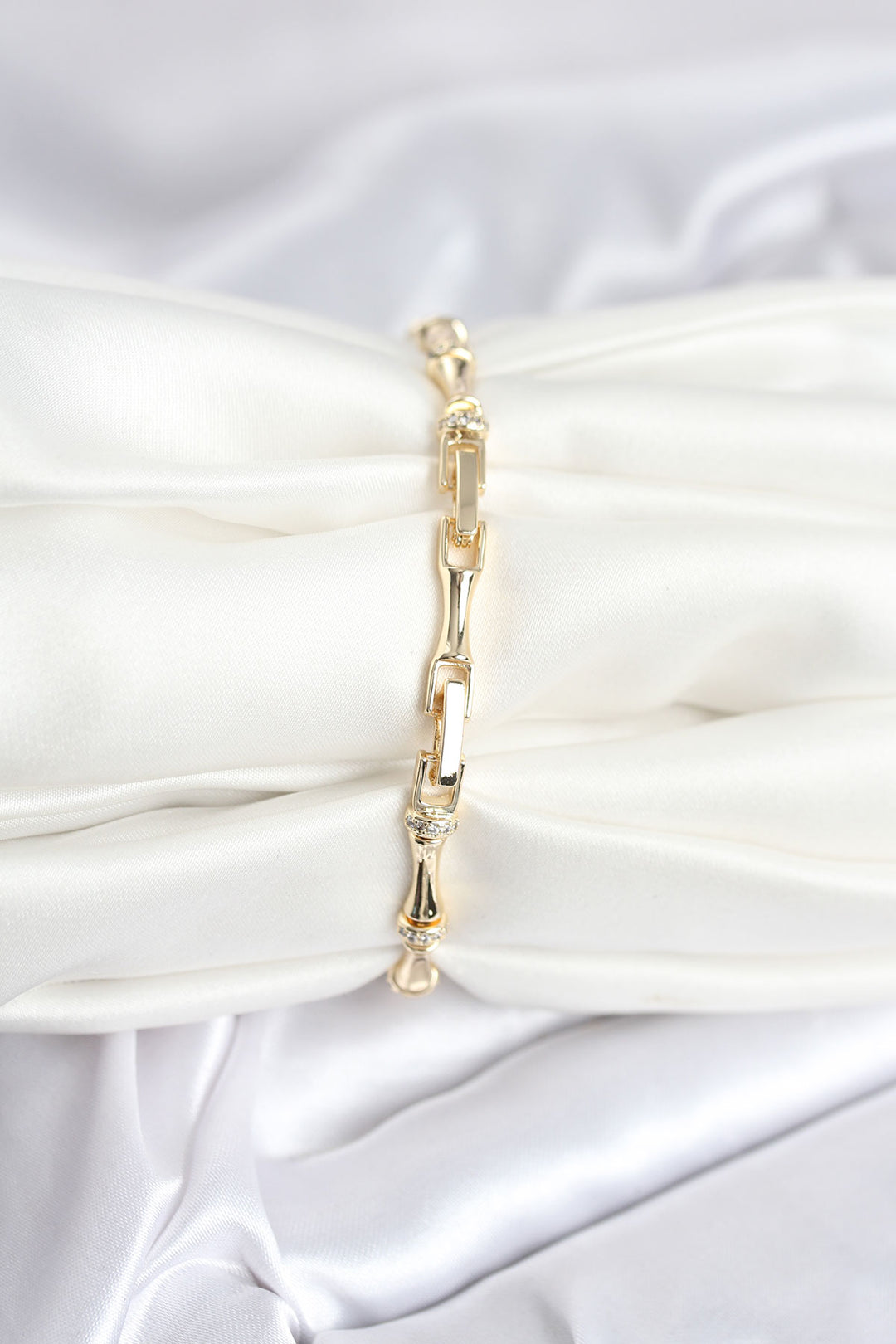 EBJ Gold Color Rice Bone Model Zircon Stone Women's Bracelet - North Bay