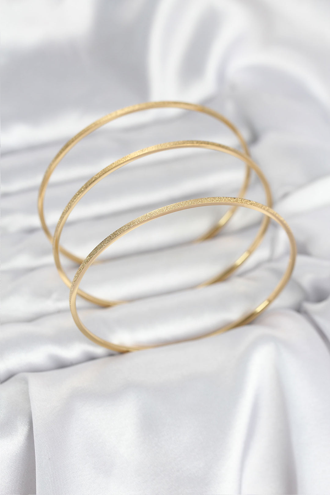 EBJ 316L Çelik Gold Renk Simli Model Ajda 65 mm Kadın Bileklik - San Gabriel