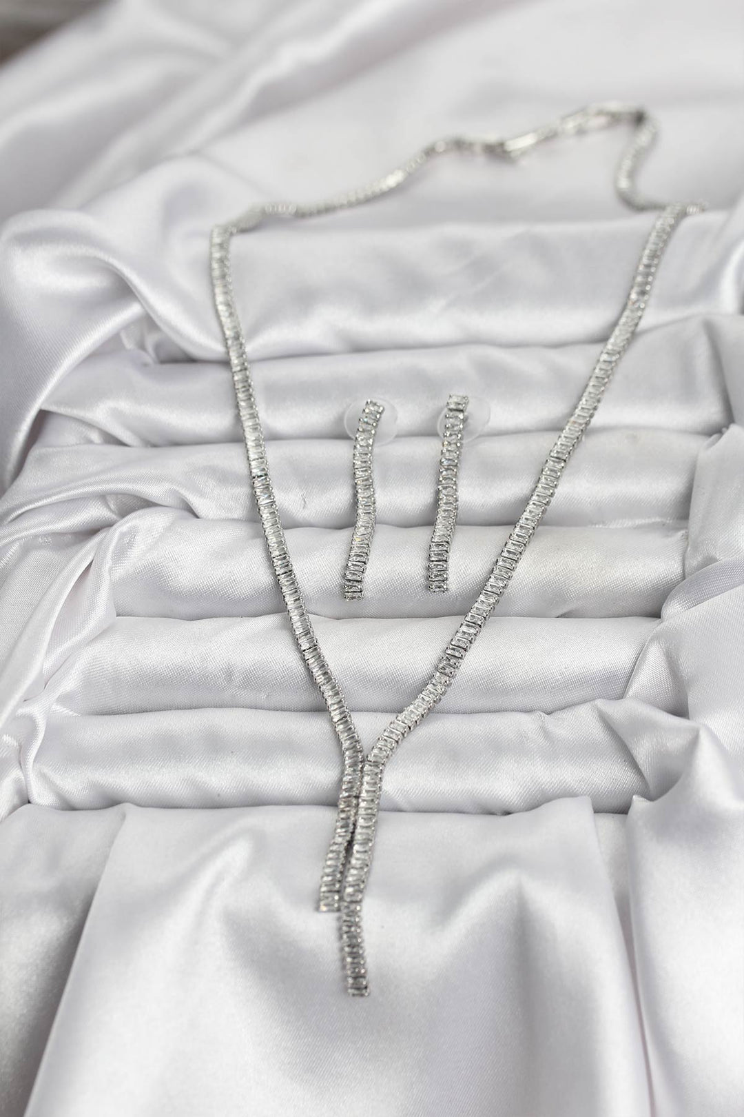 EBJ Silver Color Baguette Zircon Stone Women's Necklace Earring Set - Bragadiru