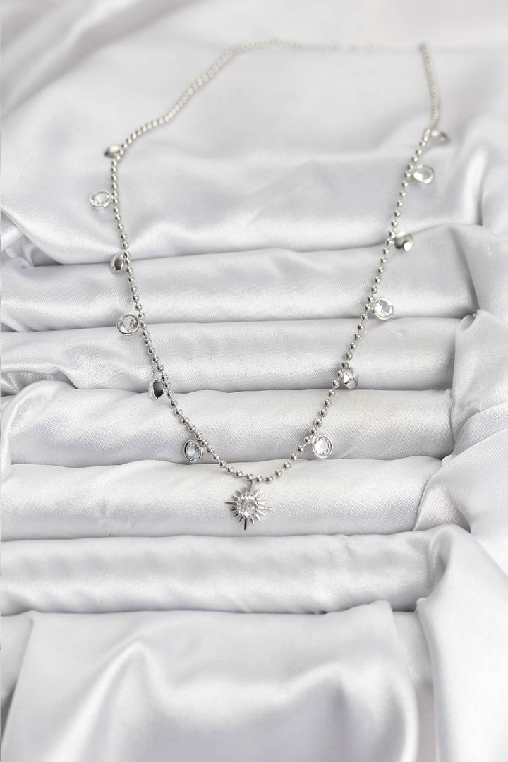 EBJ Zirkon Taşlı Kutup Yıldızı Model Pirinç Gümüş Renk Kadın Kolye - Niort