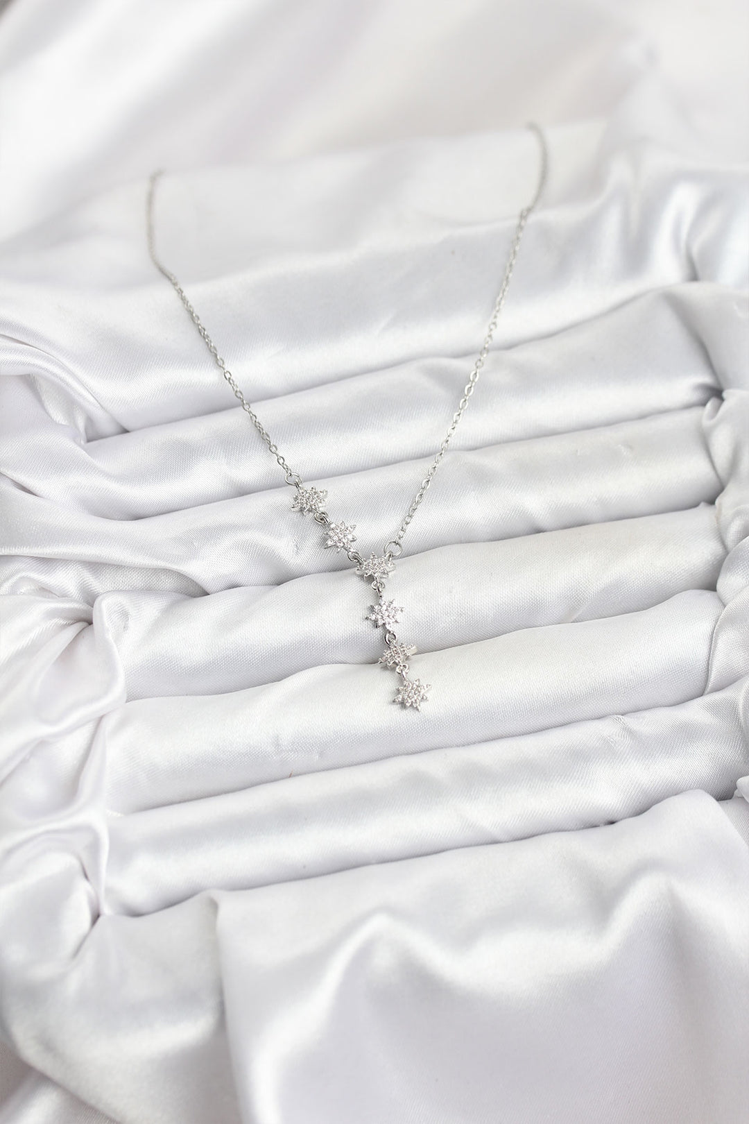 EBJ 316L Çelik Zincir Gümüş Renk Kutup Yıldızı Model Kadın Kolye - Lincoln