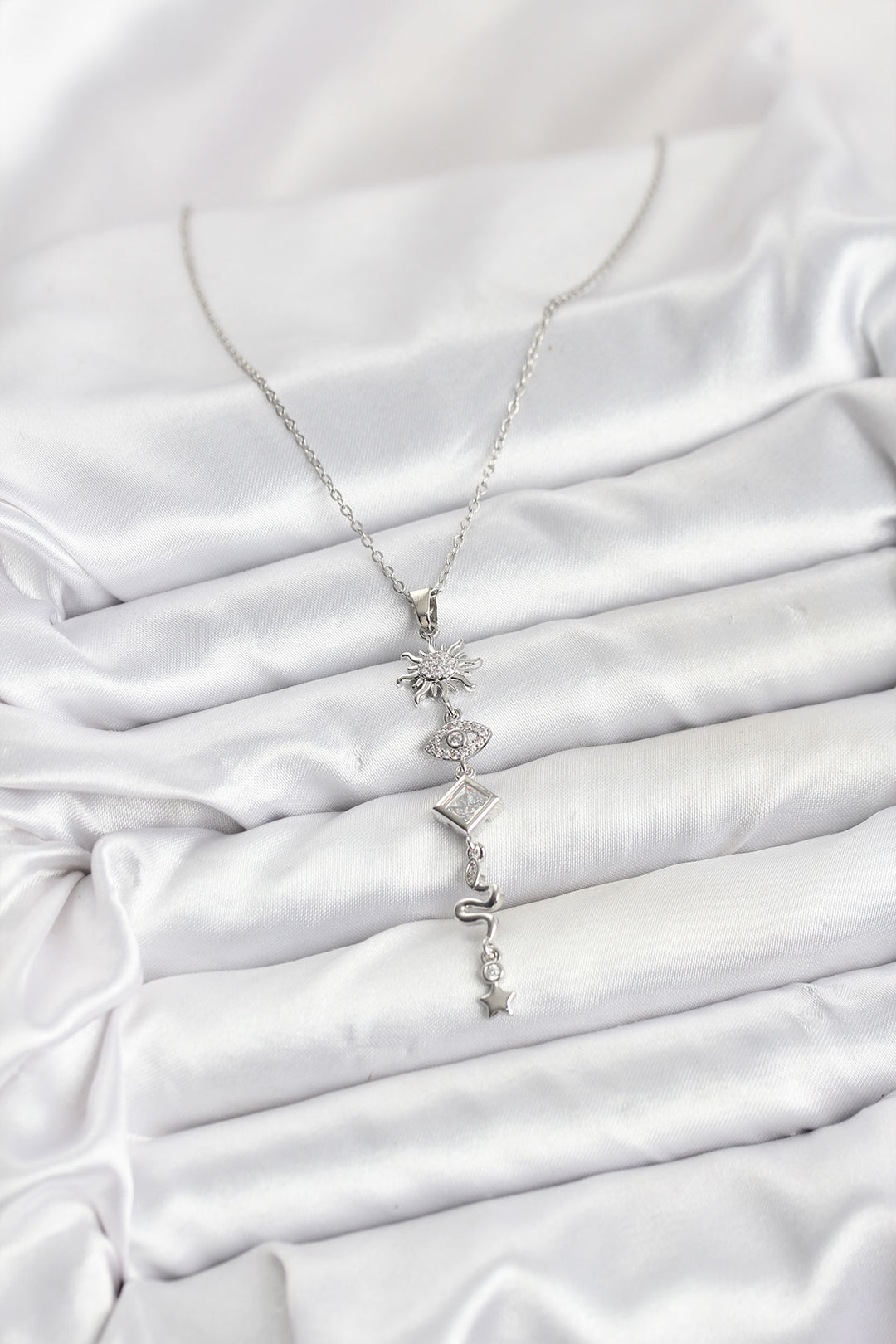 EBJ 316L Çelik Zincir Gümüş Renk Güneş ve Enerji Model Kadın Y Kolye - Saratoga Springs