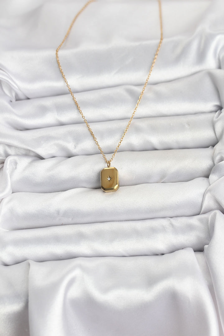 EBJ 316L Çelik Zincir Gold Renk Minimal Kutup Yıldızı Model Kadın Kolye - Algeciras