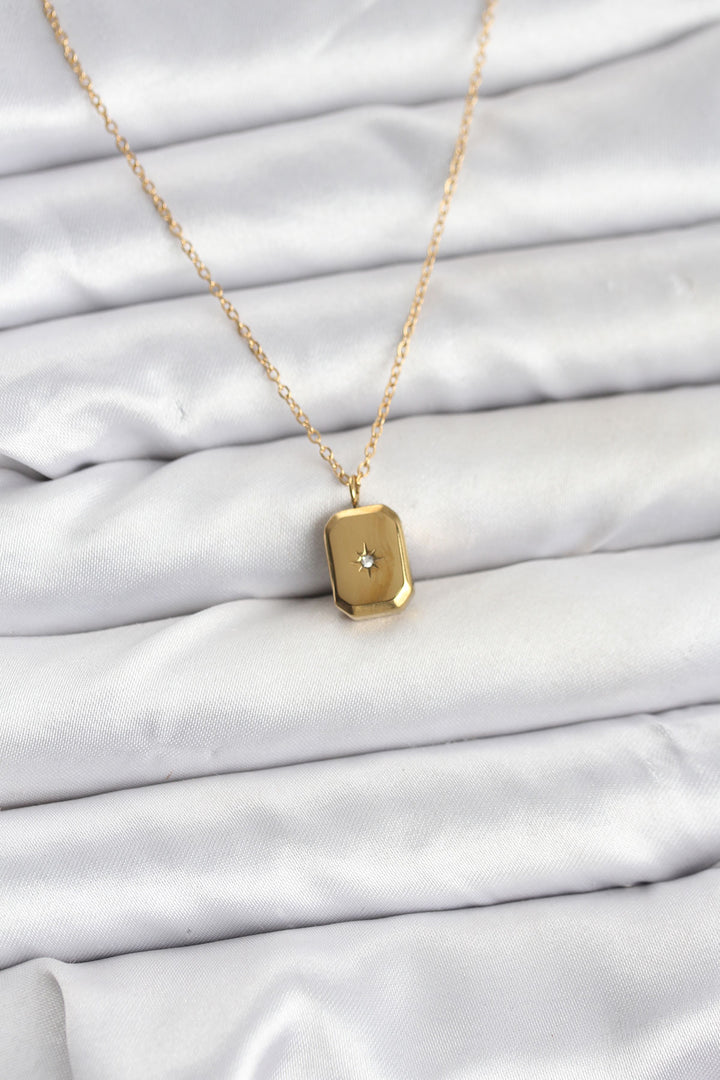 EBJ 316L Çelik Zincir Gold Renk Minimal Kutup Yıldızı Model Kadın Kolye - Algeciras