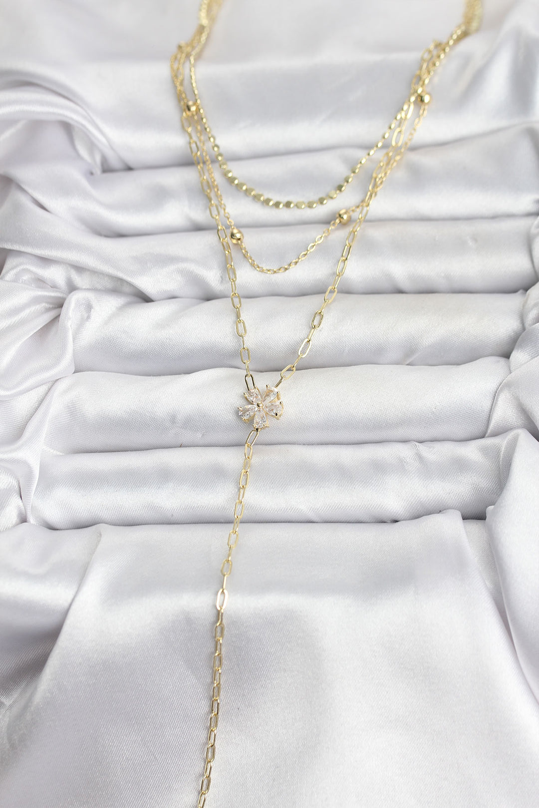 EBJ Pirinç Gold Renk Zirkon Taşlı Çiçek Model Detaylı 3'lü Kombin Y Kadın Kolye - Yenakiieve