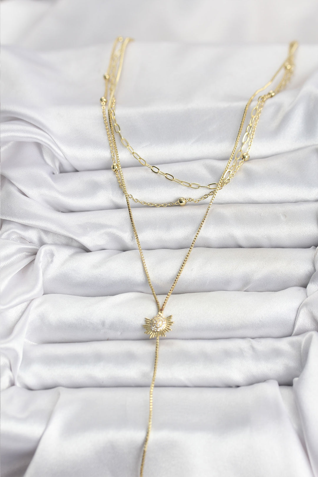 EBJ Pirinç Gold Renk Zirkon Taşlı Güneş Model Detaylı 3'lü Kombin Y Kadın Kolye - Trento