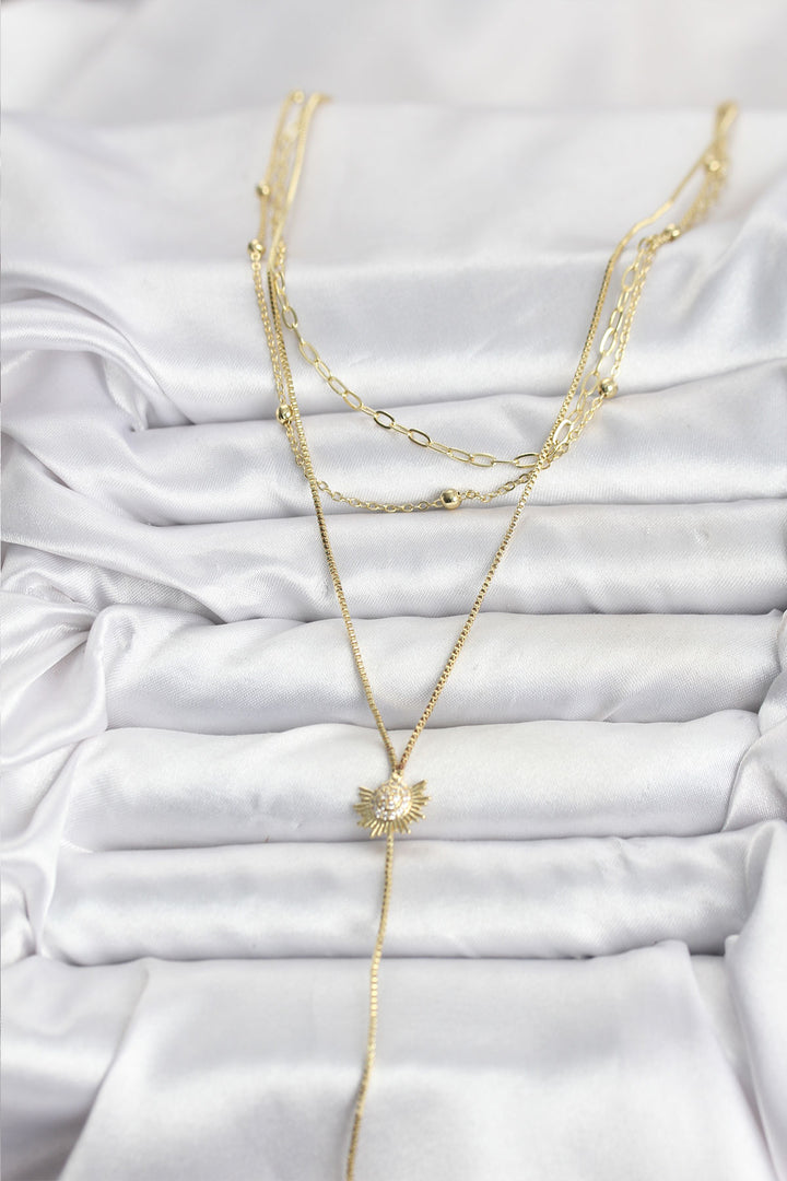 EBJ Pirinç Gold Renk Zirkon Taşlı Güneş Model Detaylı 3'lü Kombin Y Kadın Kolye - Trento