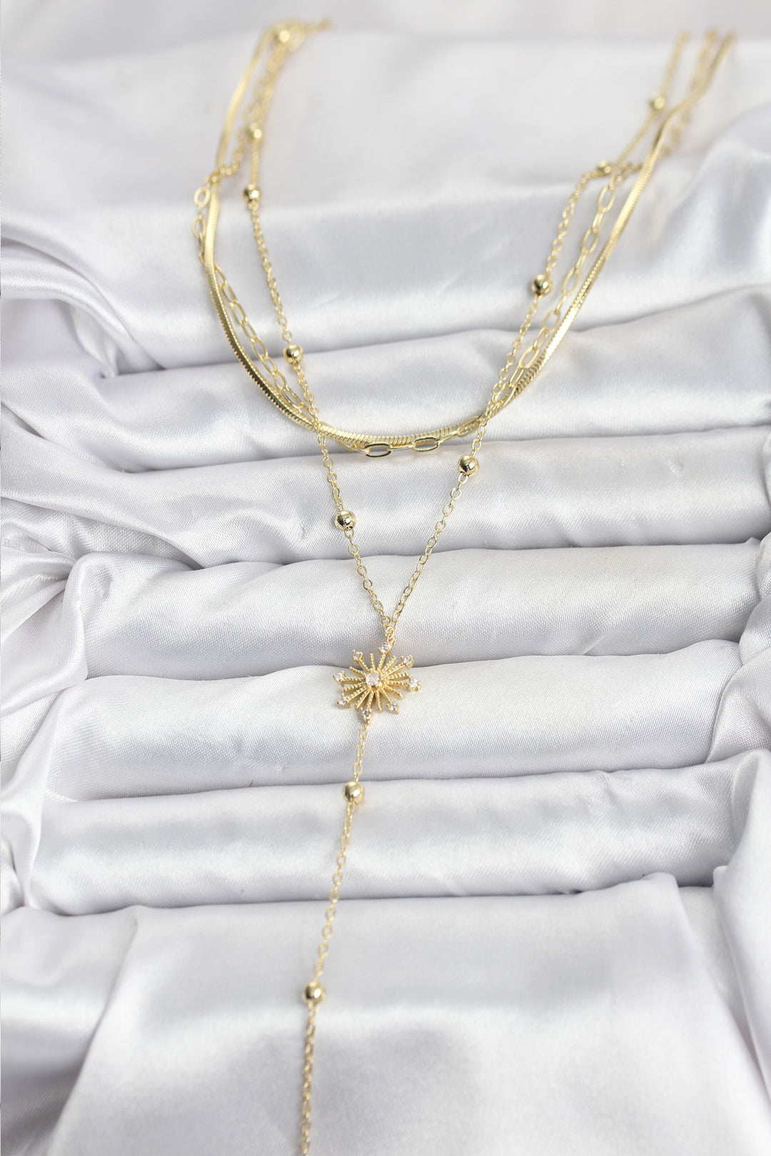 EBJ Pirinç Gold Renk Zirkon Taşlı Model Detaylı 3'lü Kombin Y Kadın Kolye - Narbonne