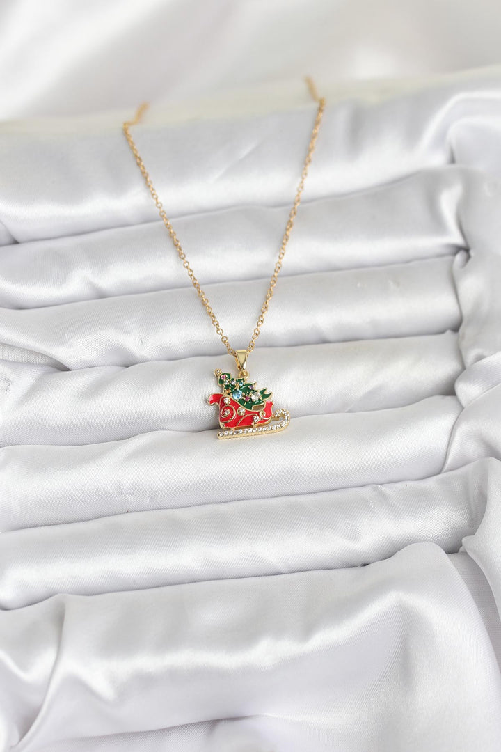 EBJ 316L Çelik Zincir Gold Renk Kızak ve Çam Ağacı Figürlü Yılbaşı Temalı Kadın Kolye - Apeldoorn