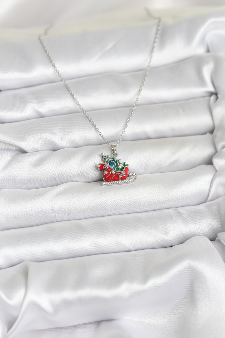 EBJ 316L Çelik Zincir Gümüş Renk Kızak ve Çam Ağacı Figürlü Yılbaşı Temalı Kadın Kolye - Laindon
