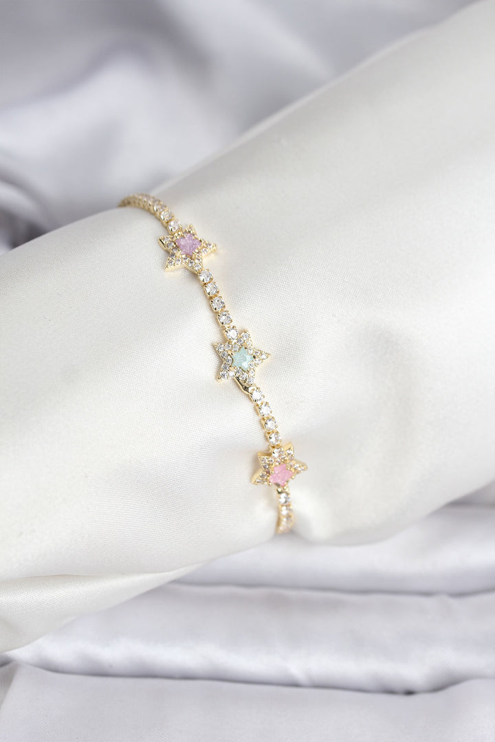 EBJ Renkli Yıldız Model Zirkon Taşlı Gold Renk Pirinç Su Yolu Kadın Bileklik - Amherst
