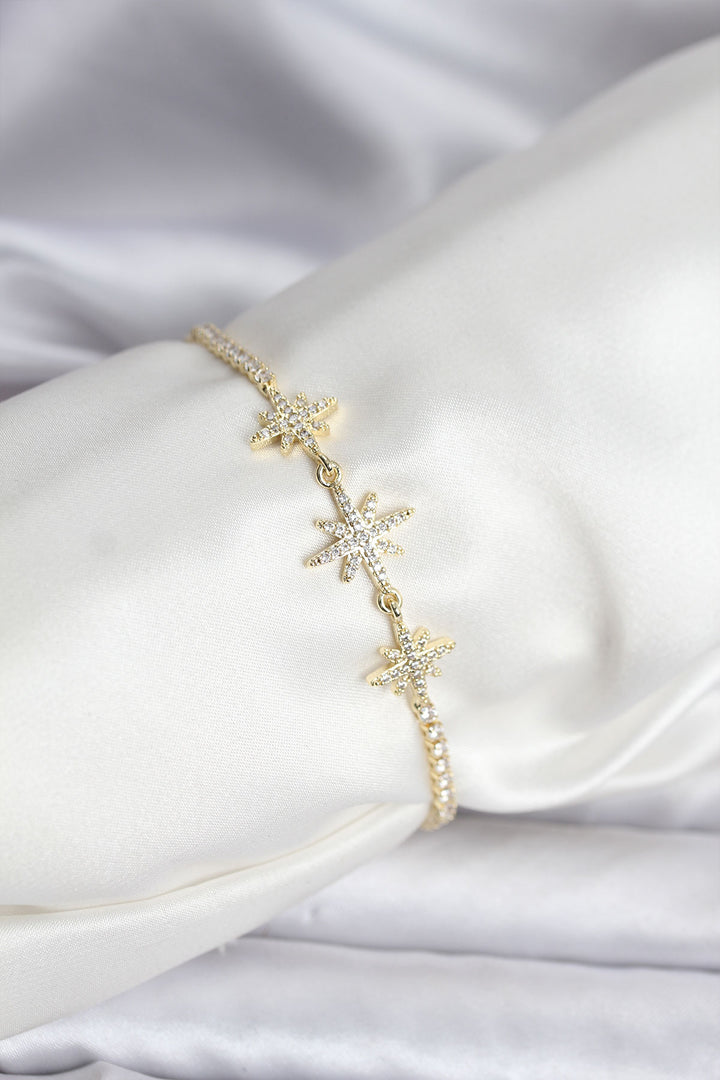 EBJ Kutup Yıldızı Model Zirkon Taşlı Gold Renk Su Yolu Kadın Bileklik - Paderborn