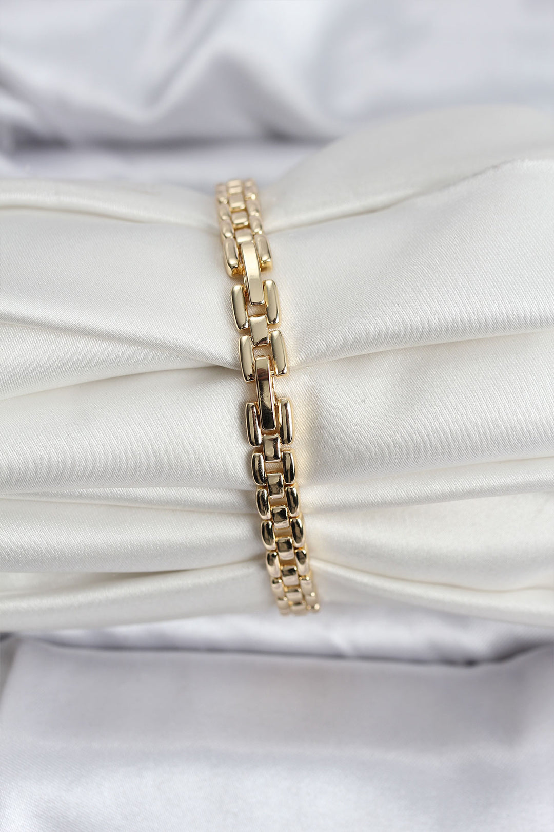 EBJ 14K Gold Renk Kaplama Zirkon Kare Taşlı CM Kadın Bileklik - Chino Hills