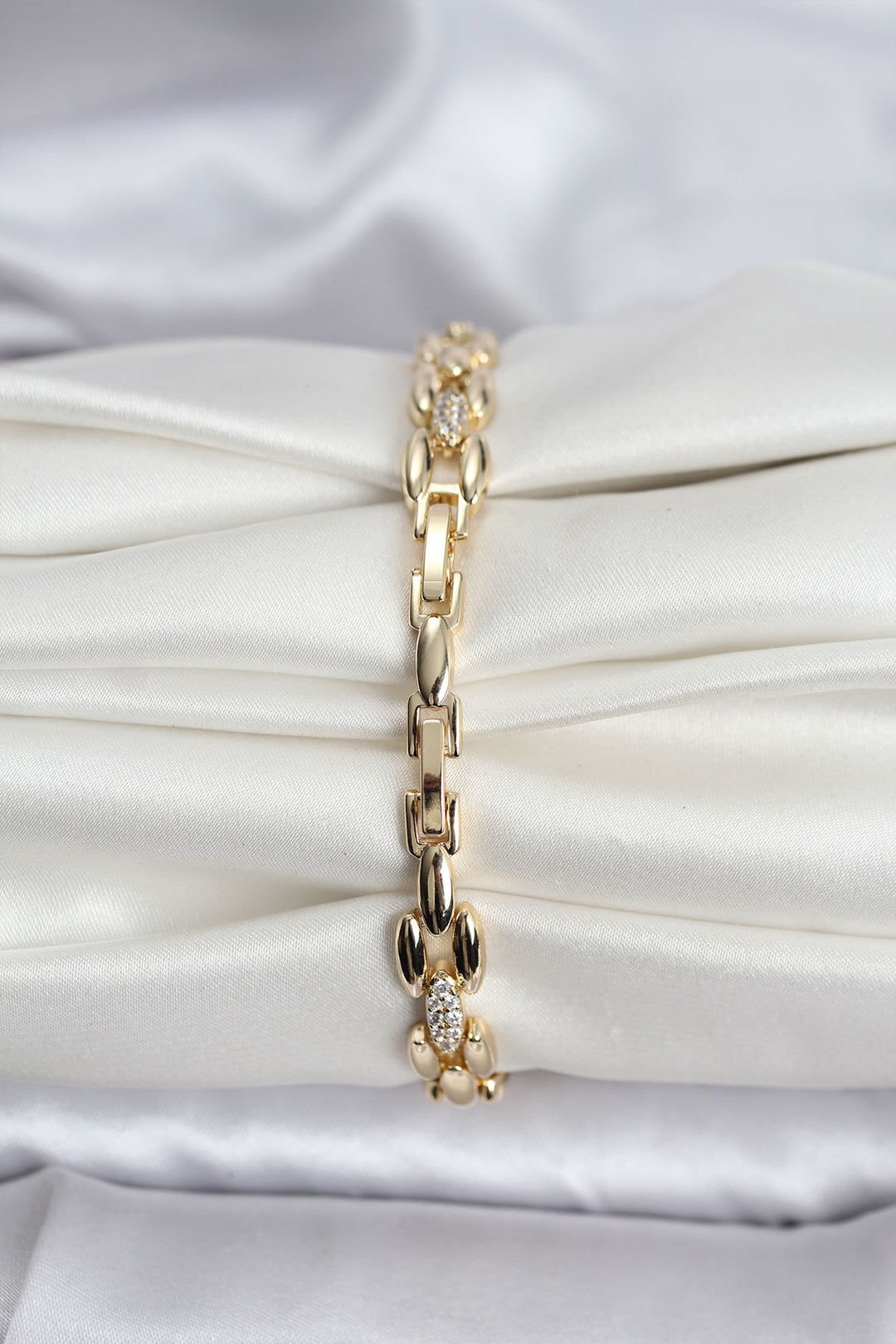 EBJ 14K Gold Renk Kaplama Zirkon Taşlı Model CM Kadın Bileklik - Puerto Real