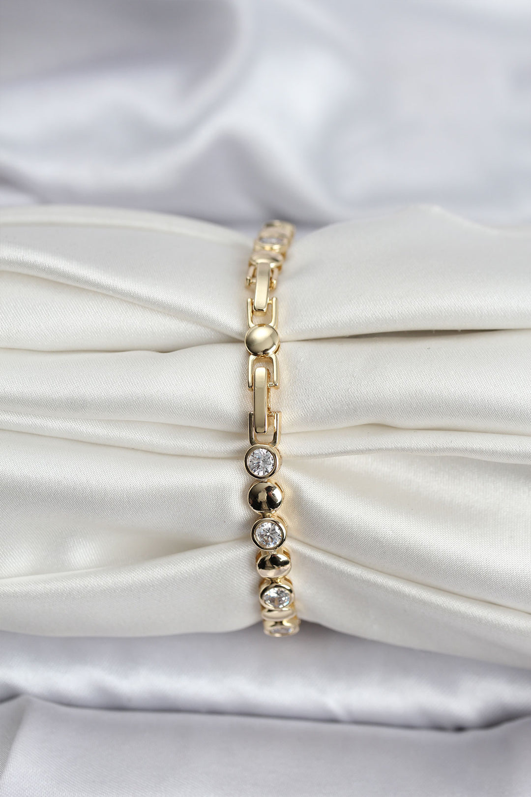 EBJ 14K Gold Renk Kaplama Zirkon Taşlı CM Kadın Bileklik - Lacey