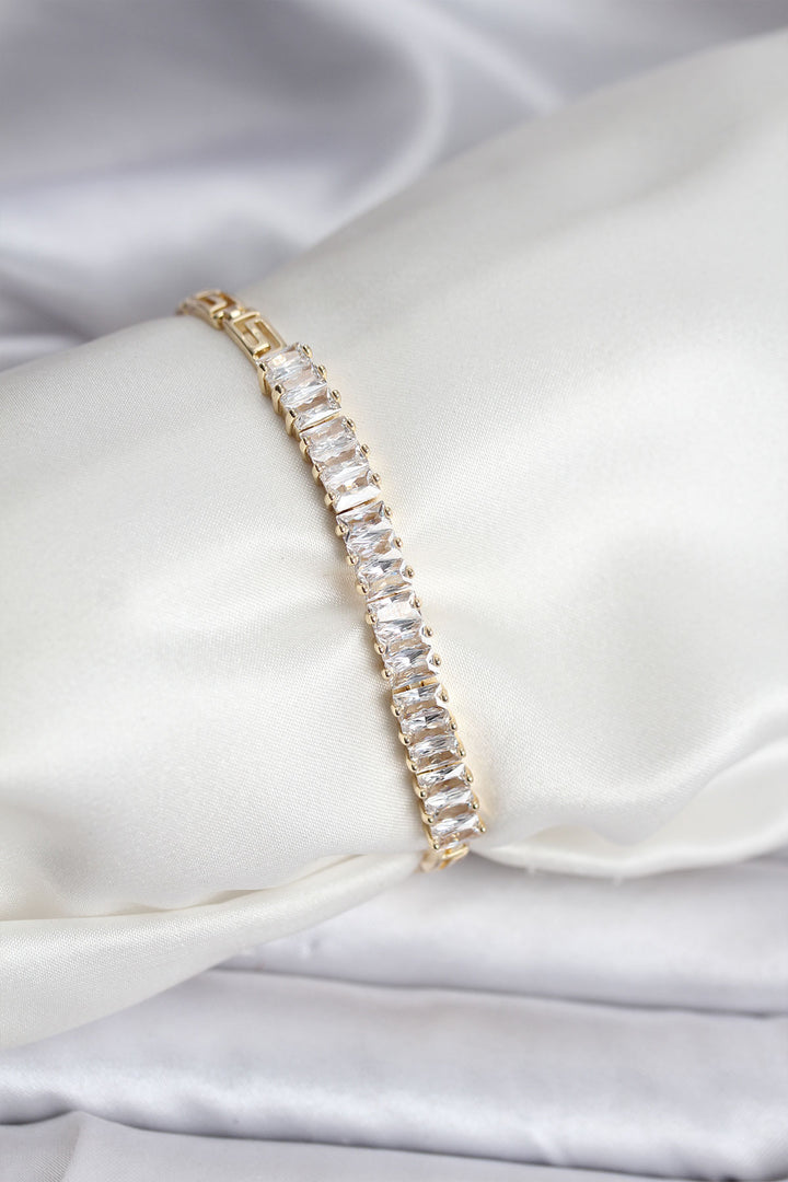 EBJ 14K Gold Renk Kaplama Zirkon Taşlı Baget Model CM Kadın Bileklik - Alenquer