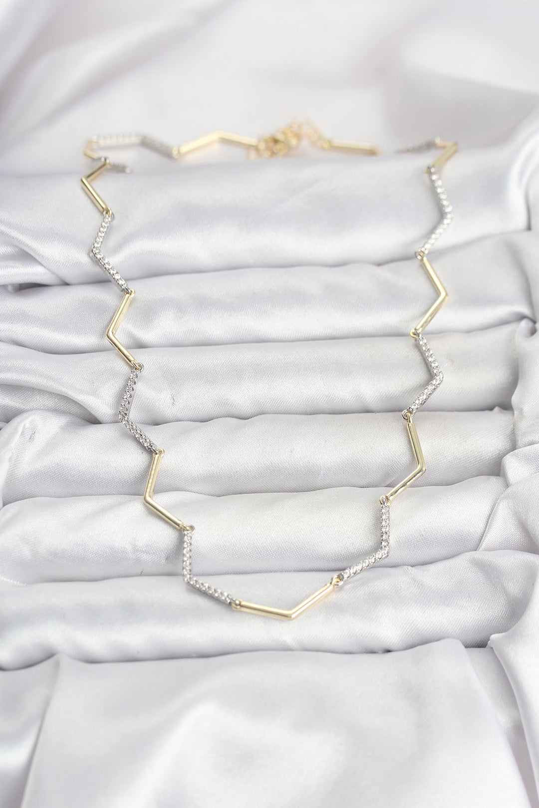 EBJ VIP Series Zigzag Model Women's Necklace - Don Benito