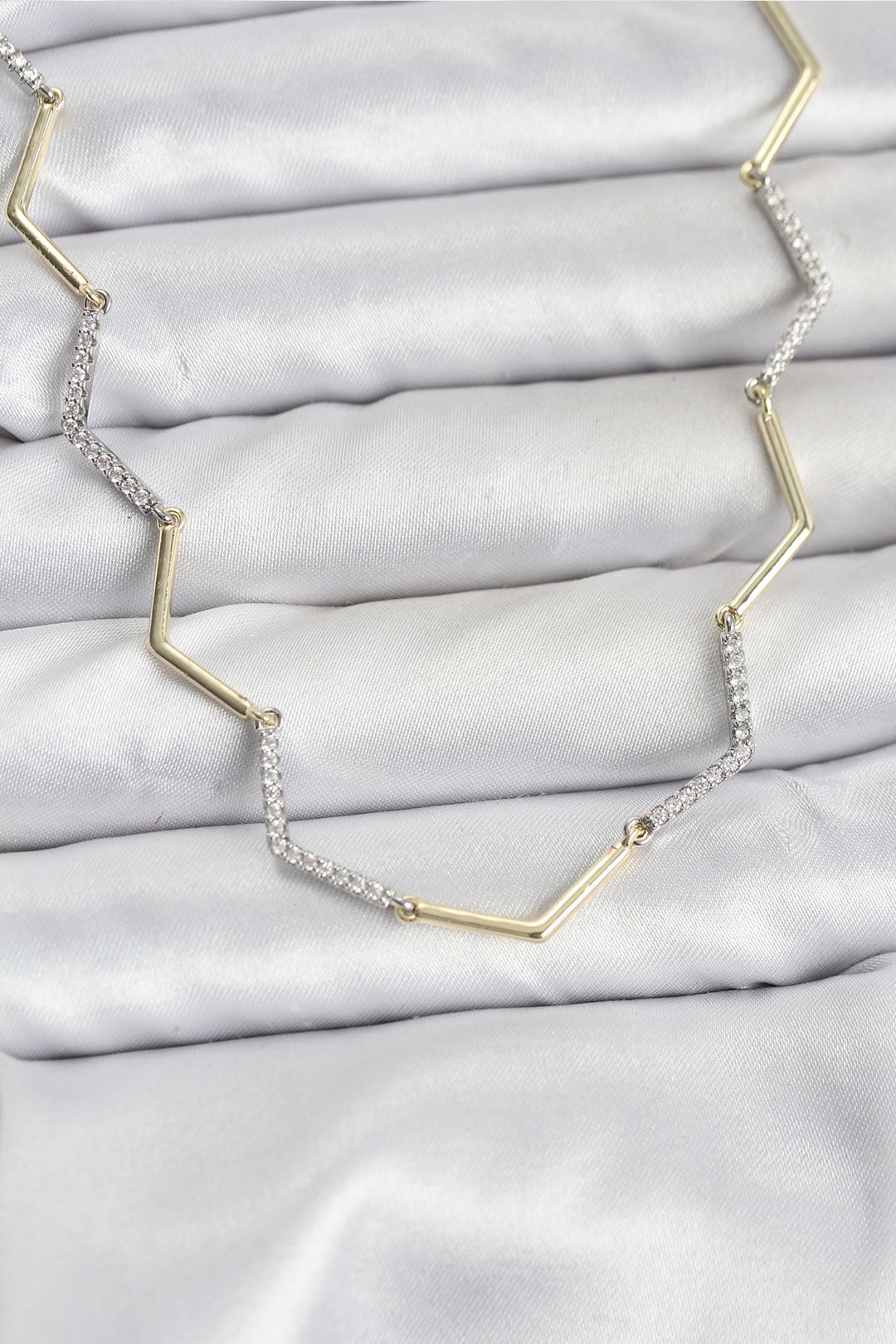 EBJ VIP Series Zigzag Model Women's Necklace - Don Benito
