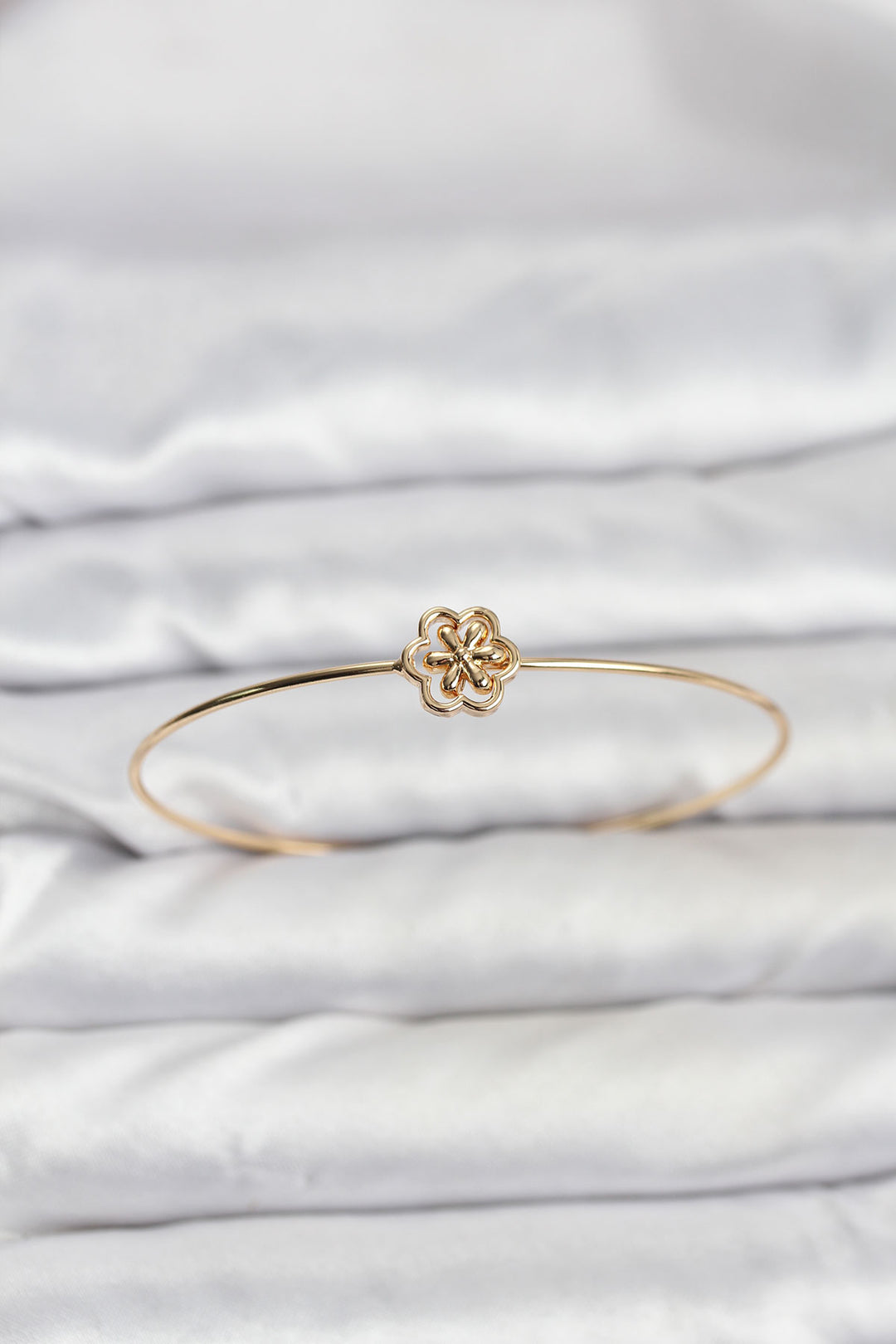 EBJ Lotus Model Gold Color Bracelet - Lombard