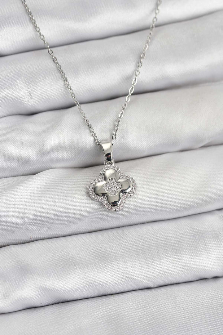 EBJ 316L Çelik Zincir Gümüş Renk Zirkon Taşlı Yonca Model Kadın Kolye - Tecamachalco